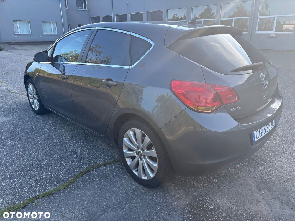 Opel Astra 1.6 Cosmo - 5