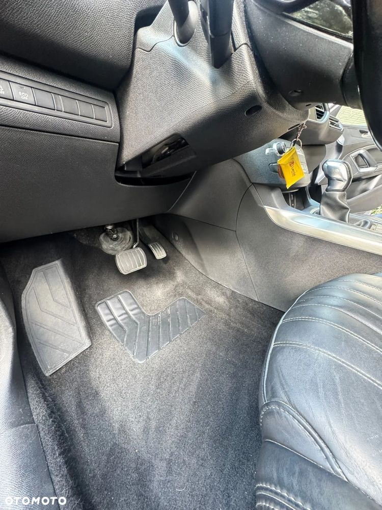 Peugeot 308 BlueHDi 150 Automatik Stop & Start Allure - 23