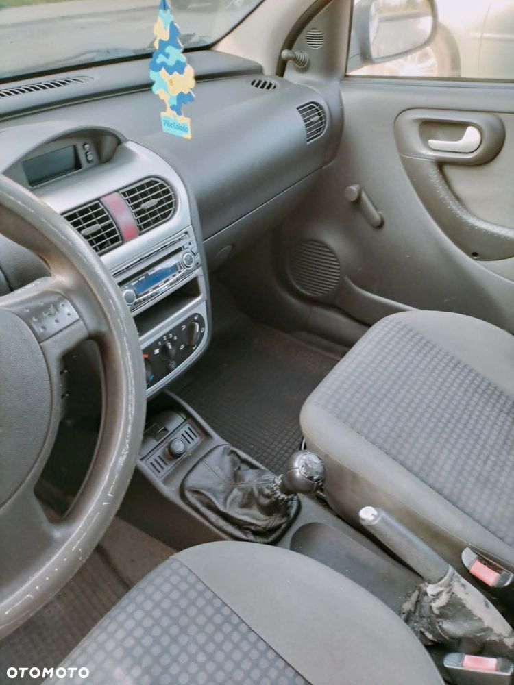 Opel Corsa 1.2 16V Base / Start - 16