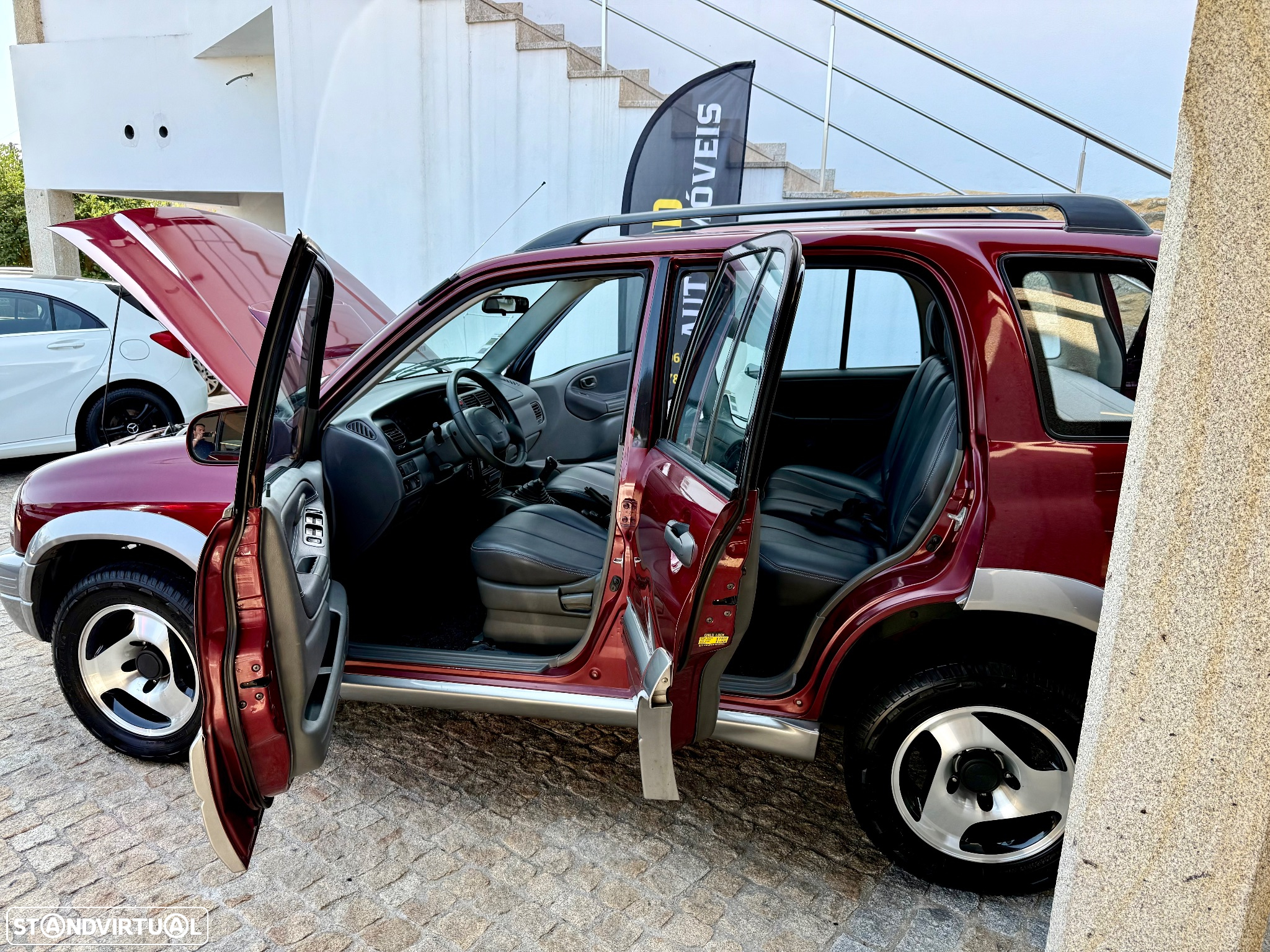 Suzuki Grand Vitara Metal Top 2.0 TDi - 30