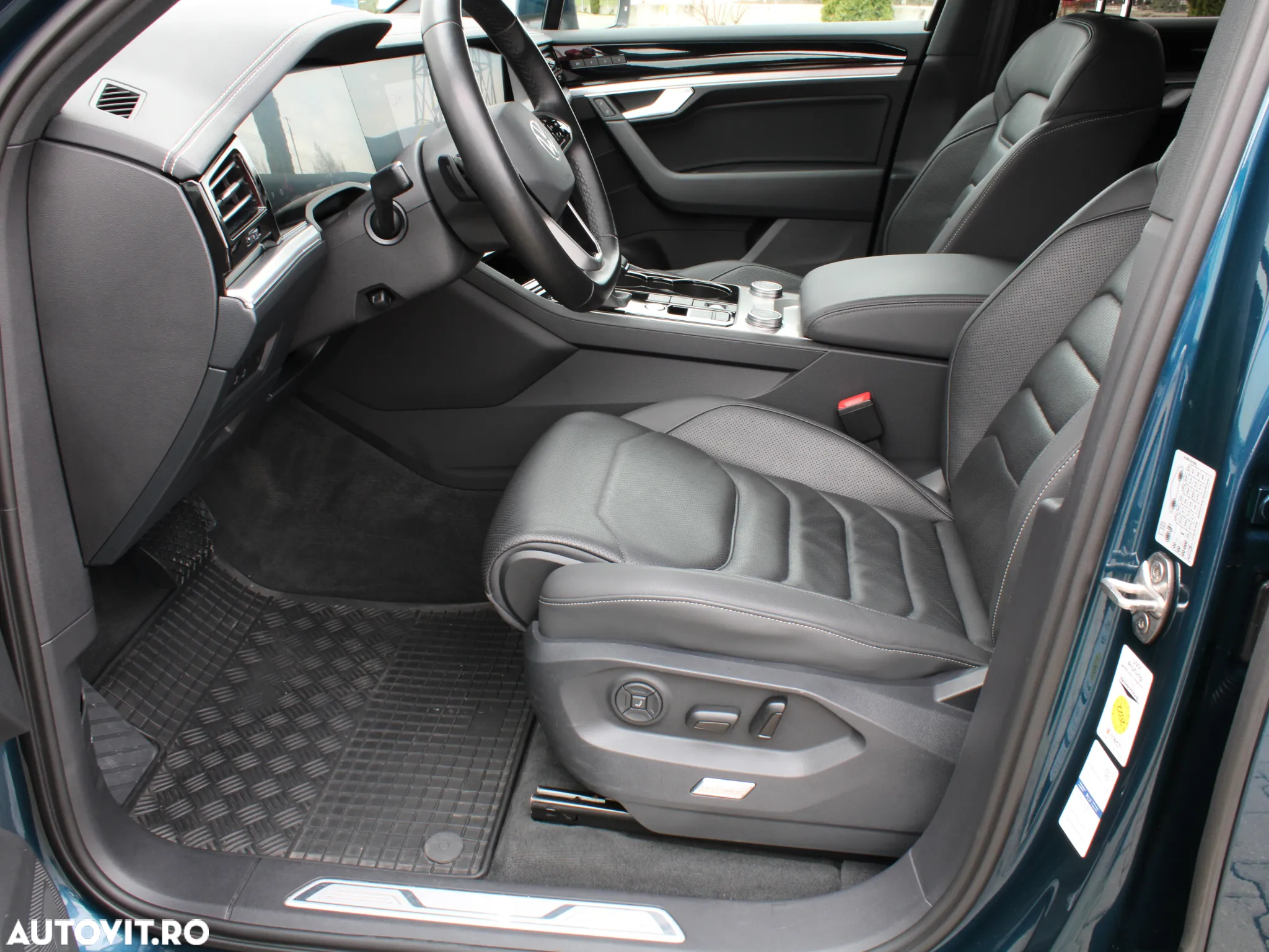 Volkswagen Touareg 3.0 V6 e-Hybrid 4Motion Aut. Elegance - 10