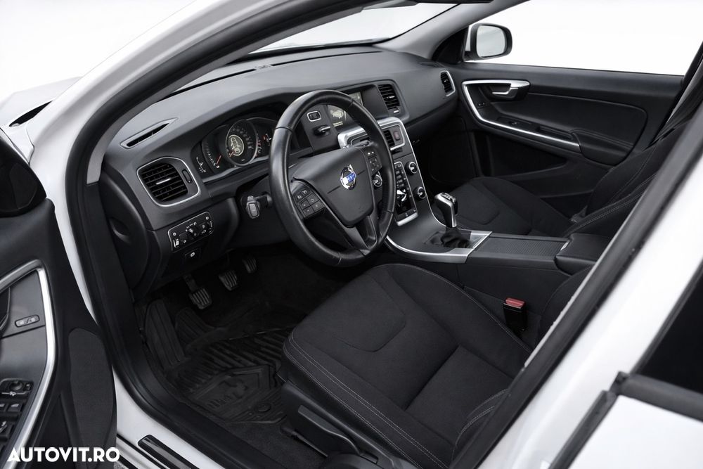 Volvo V60 D2 Kinetic - 10
