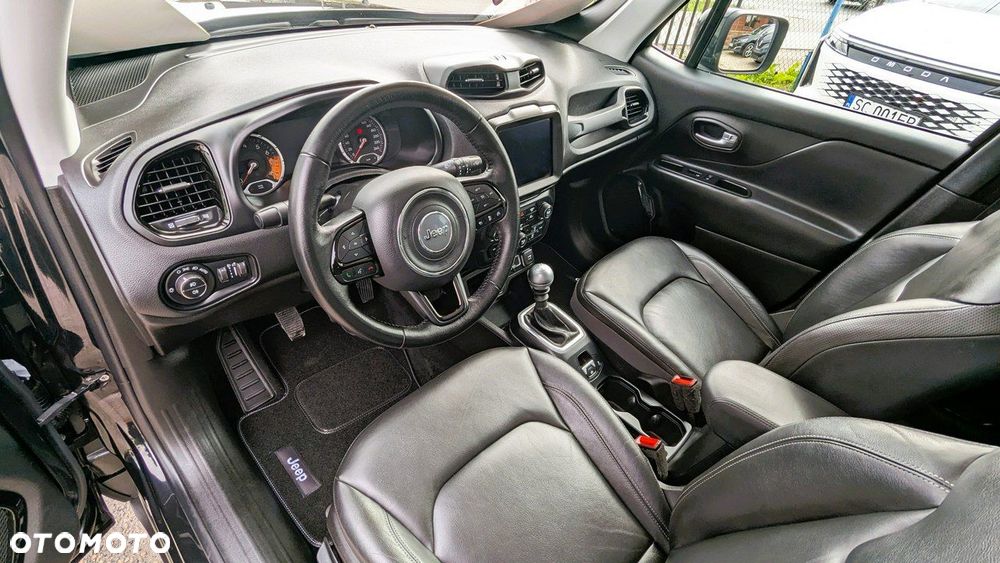 Jeep Renegade - 14