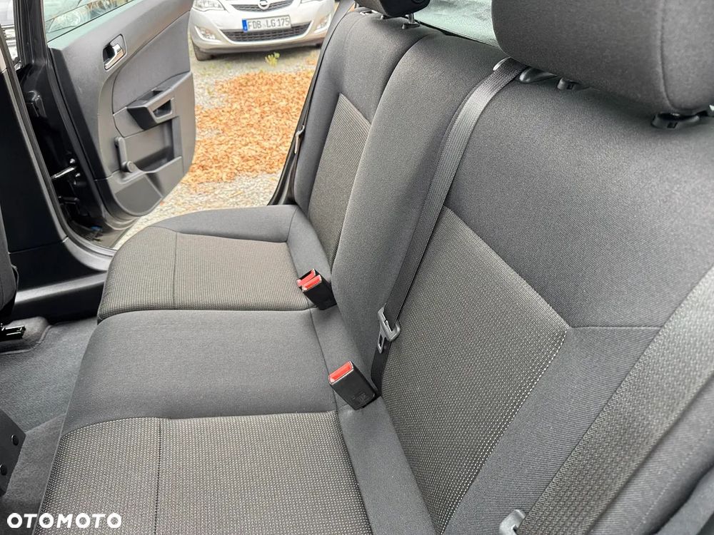 Opel Astra - 23