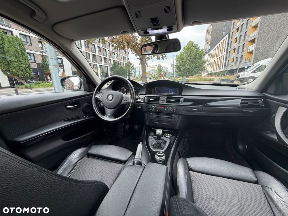 BMW Seria 3 320d Efficient Dynamics - 8