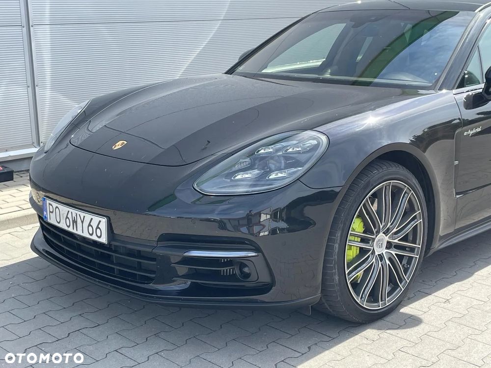 Porsche Panamera - 3
