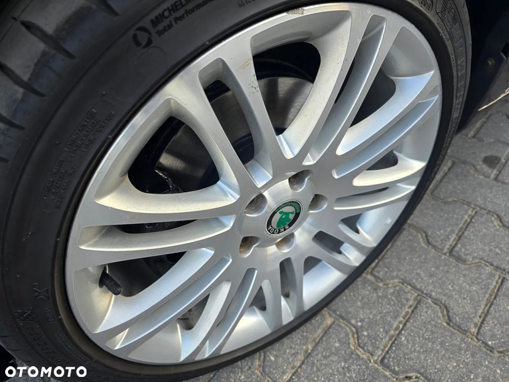 Skoda Superb 2.0 TDI 4x4 Exclusive - 10
