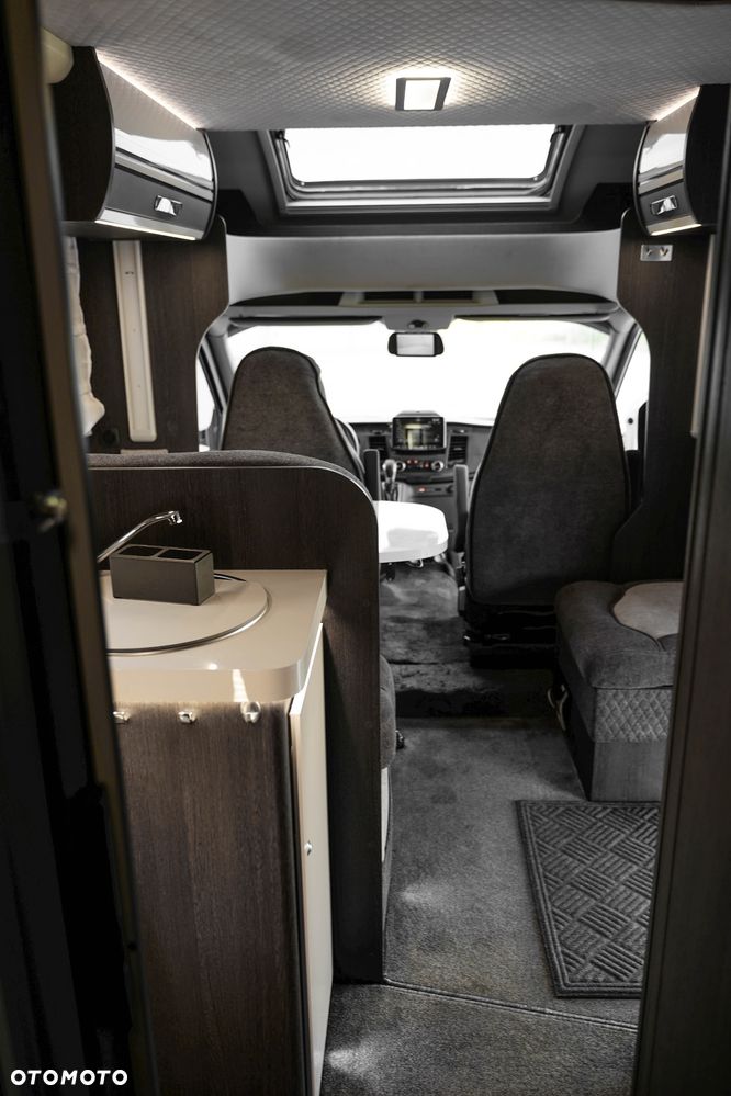 Ford MAGIS 84 XT - 10