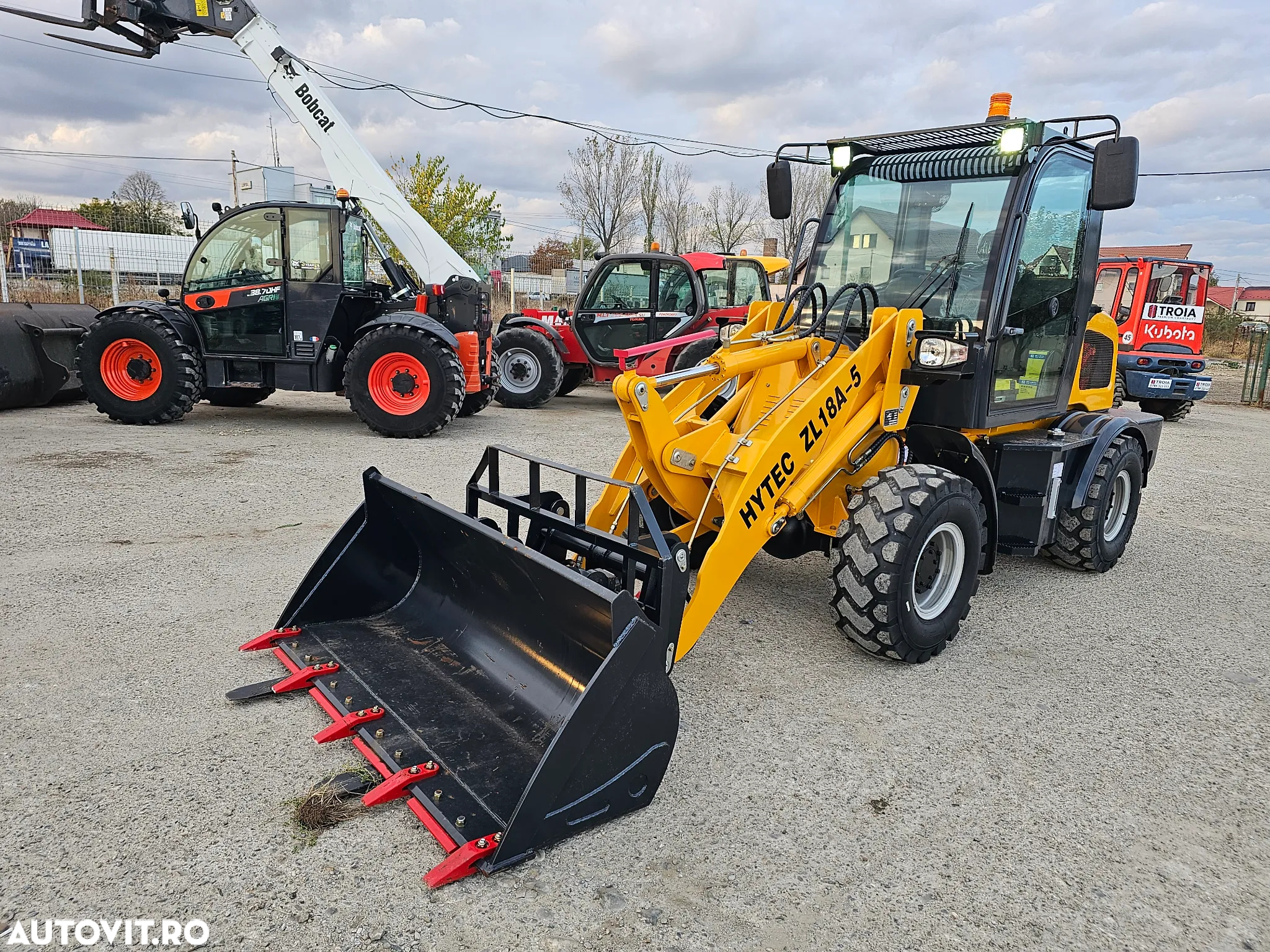 Hitachi Hytec ZL18A incarcator frontal mini - 3