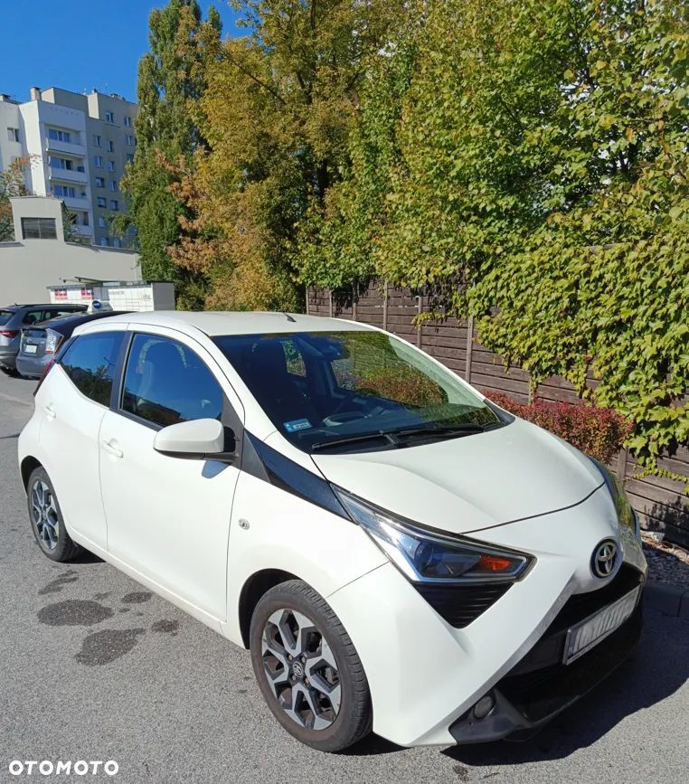 Toyota Aygo x-play - 4