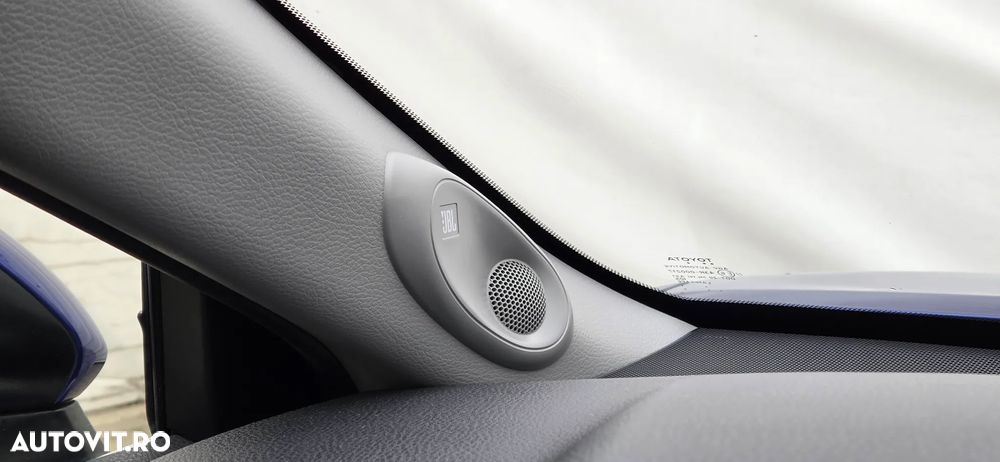 Toyota Camry 2.5 Exclusive - 33