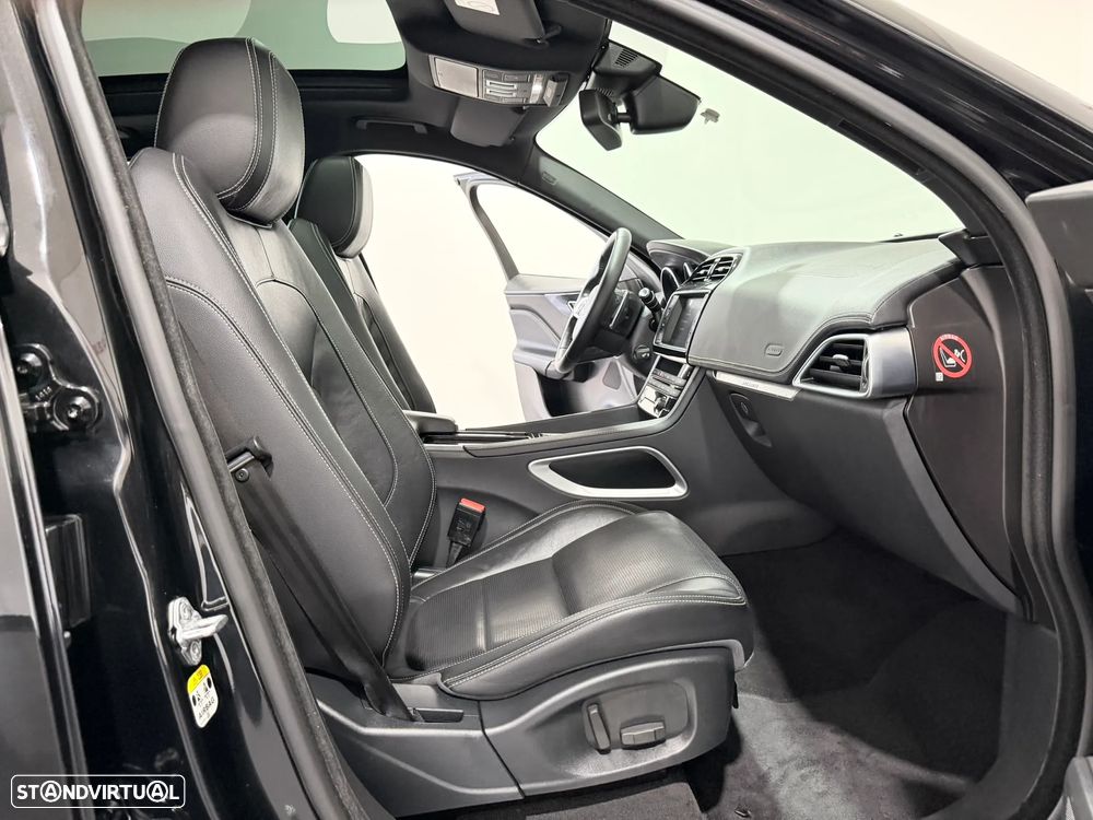 Jaguar F-Pace 2.0 i4D R-Sport Aut. - 41