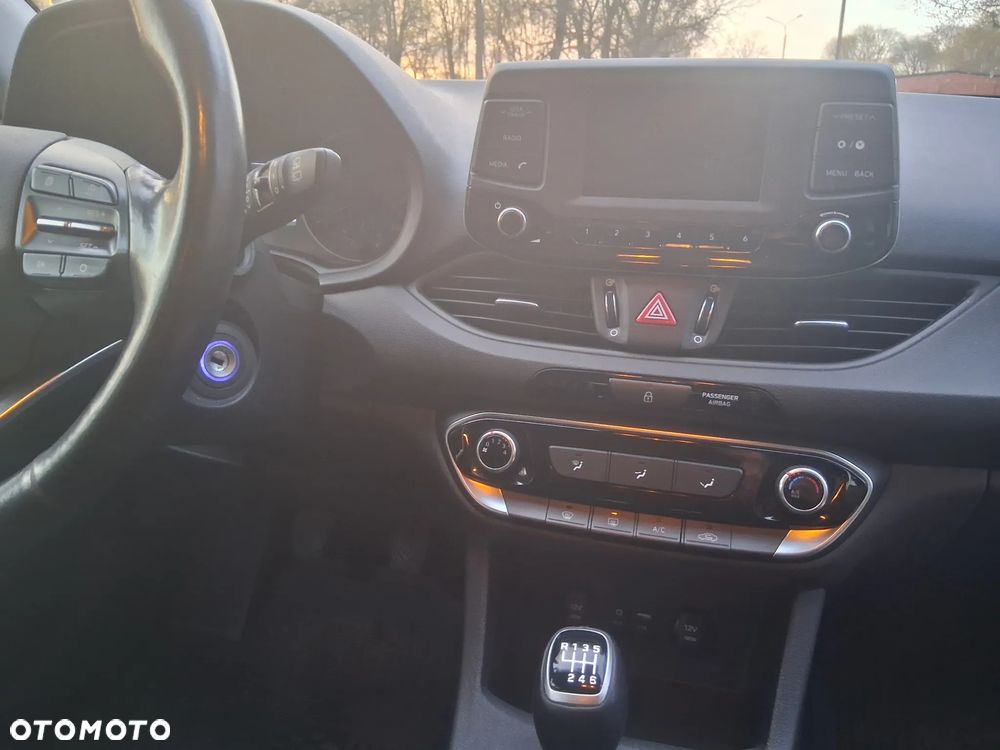 Hyundai i30 1.4 T-GDI Comfort - 10