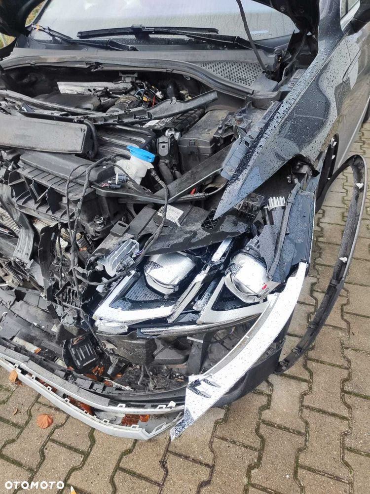 Volkswagen Tiguan - 9