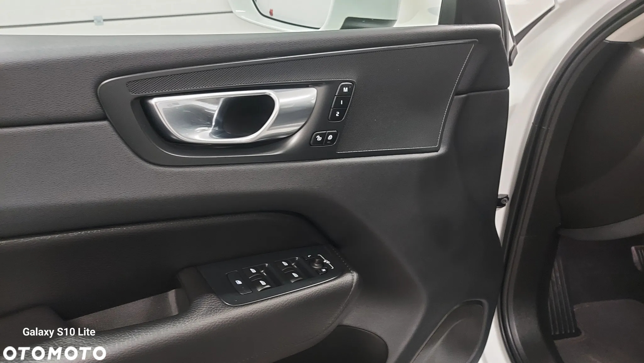 Volvo XC 60 B4 D Geartronic Inscription - 16