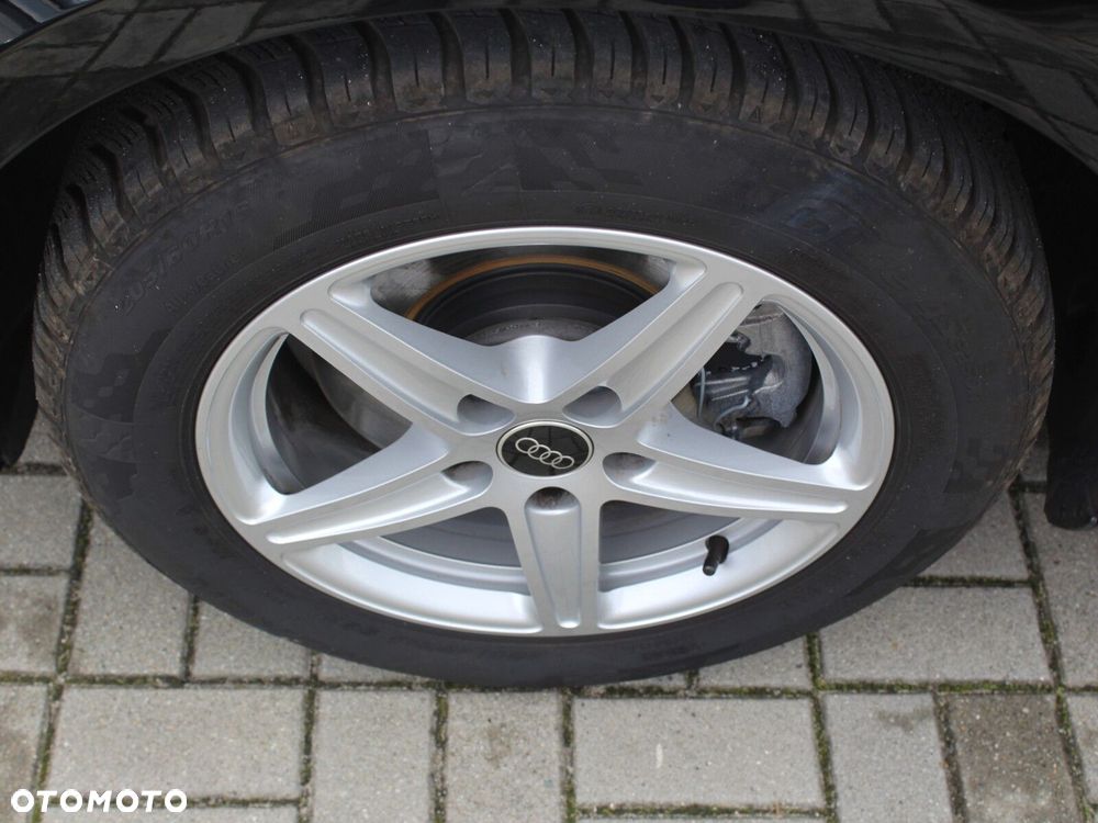 Audi A4 Limousine - 32