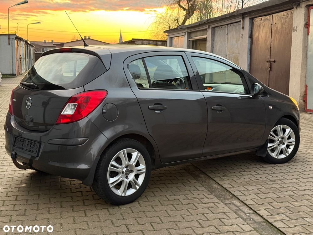 Opel Corsa 1.4 16V Edition - 3