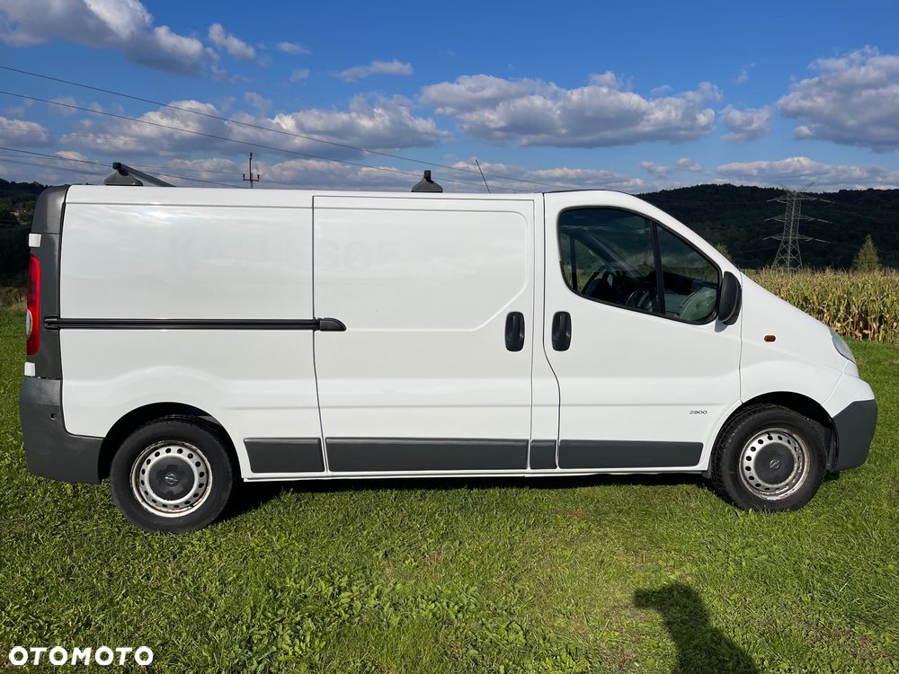 Opel Vivaro - 2