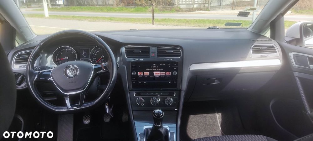 Volkswagen Golf VII 1.6 TDI BMT Trendline - 11