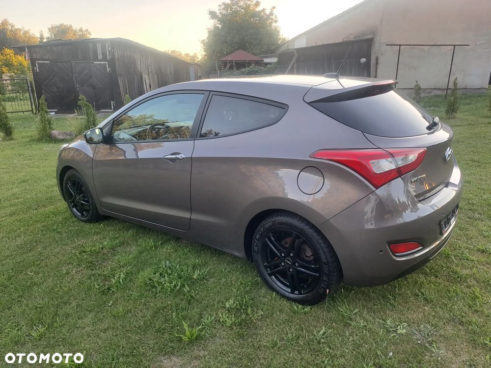 Hyundai i30 1.6 GDI Premium - 38