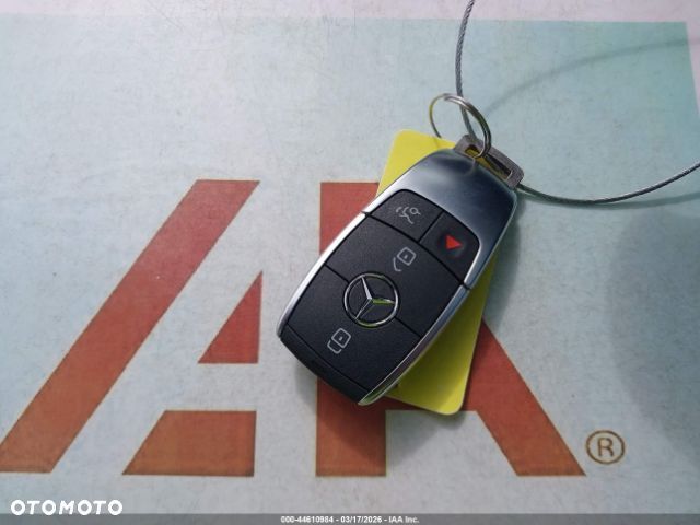 Mercedes-Benz GLA 250 4-Matic Progressive - 17