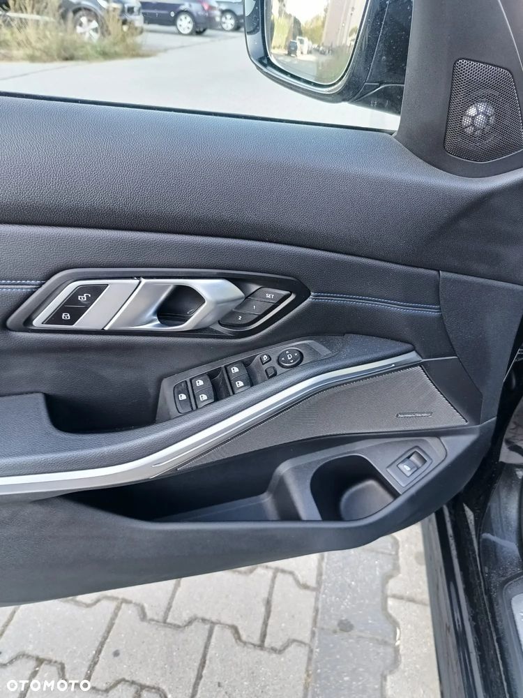 BMW Seria 3 M340i xDrive sport - 15