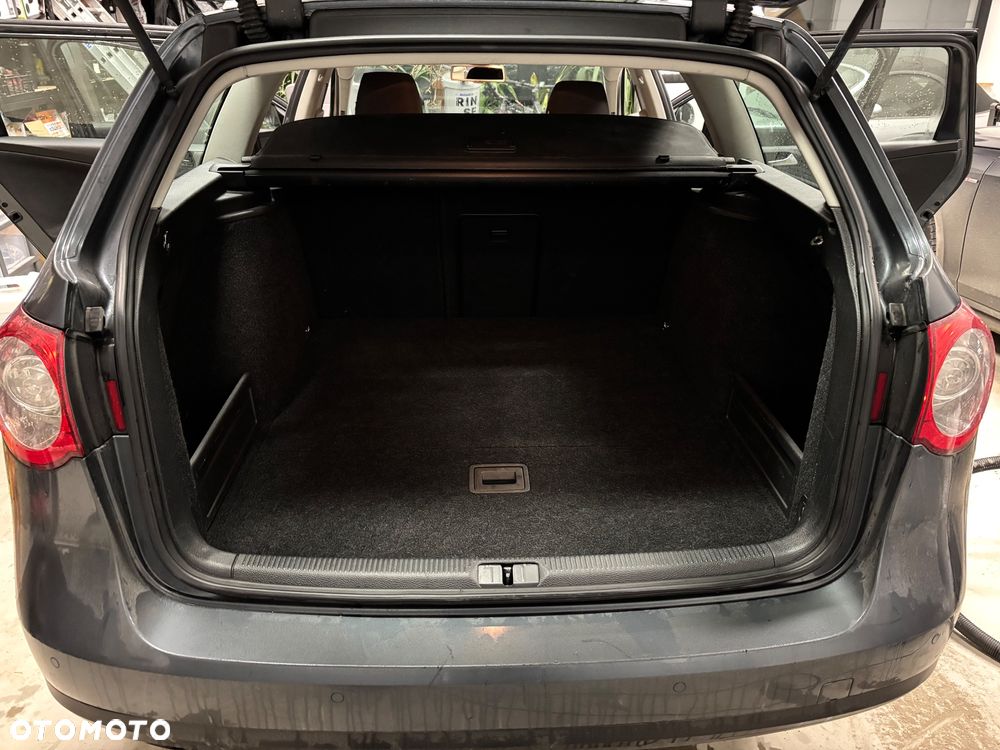 Volkswagen Passat 2.0 TDI Comfortline Optimum DSG - 11