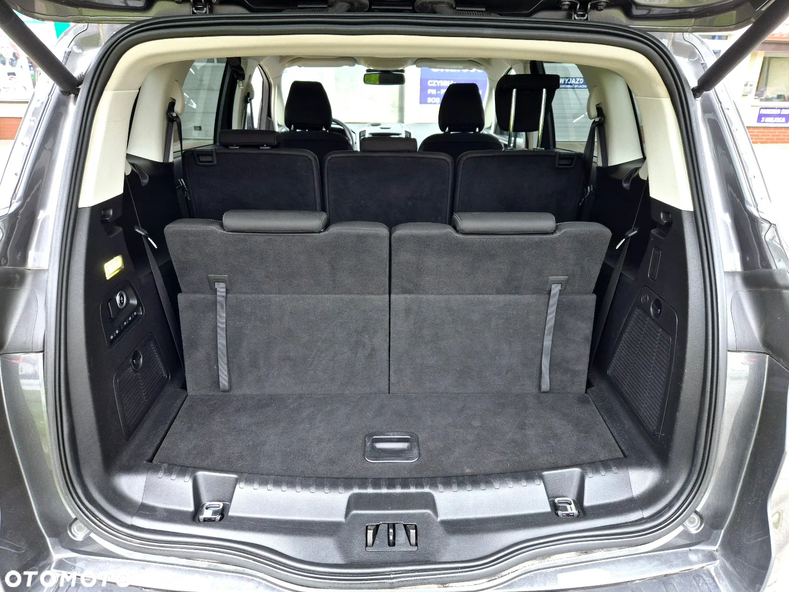 Ford S-Max 2.0 EcoBoost Titanium - 18