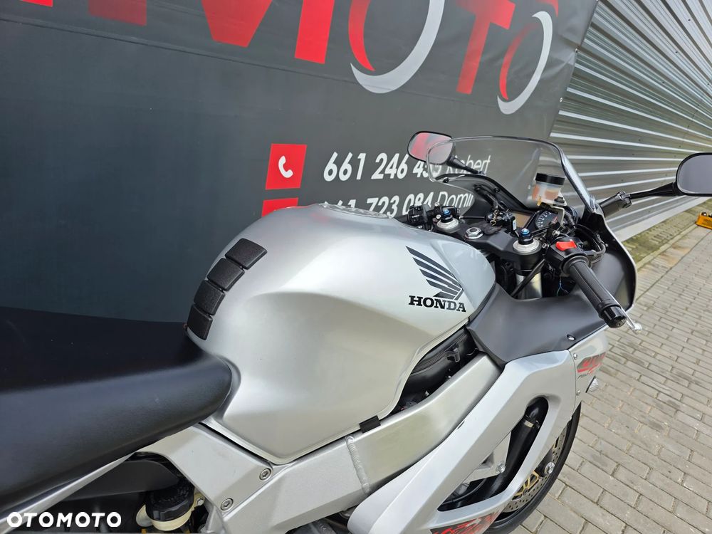 Honda CBR - 21
