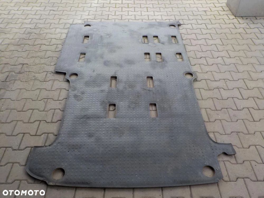 VW T5 T6 WYKŁADZINA GUMA PODŁOGA TYŁ KRÓTKI OSOBOWY - 1