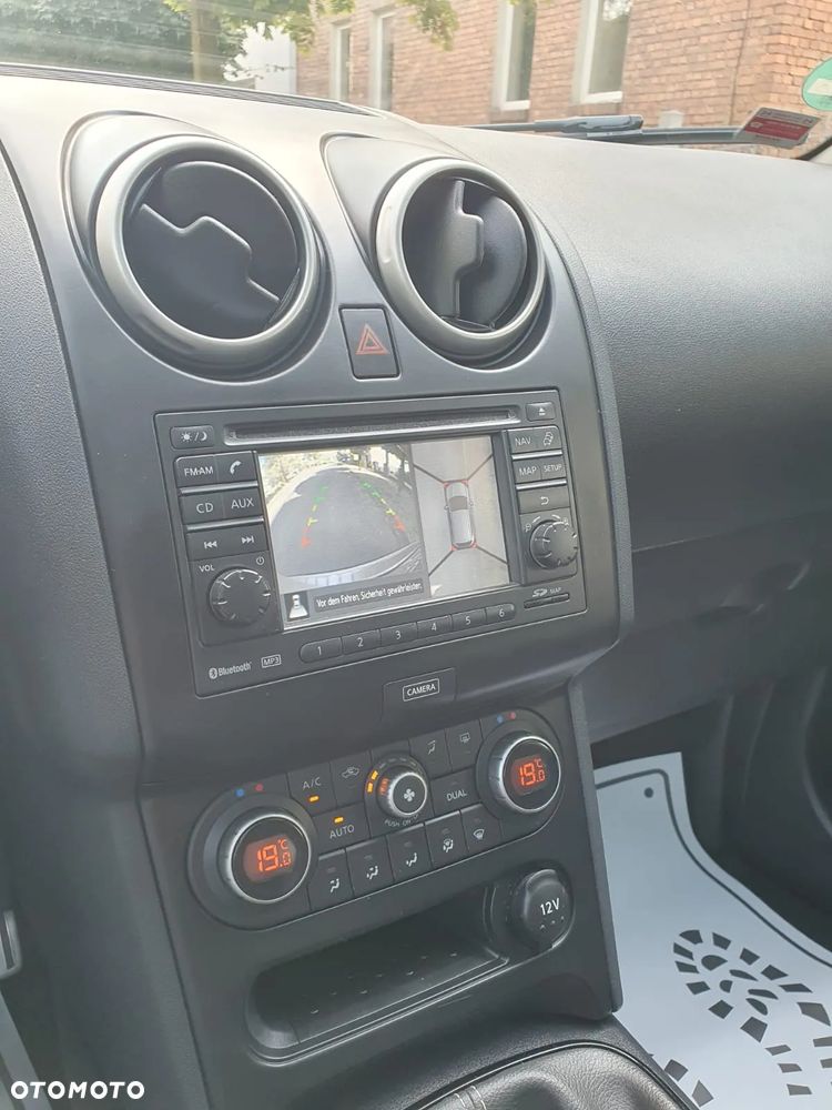 Nissan Qashqai 1.6 360 - 10
