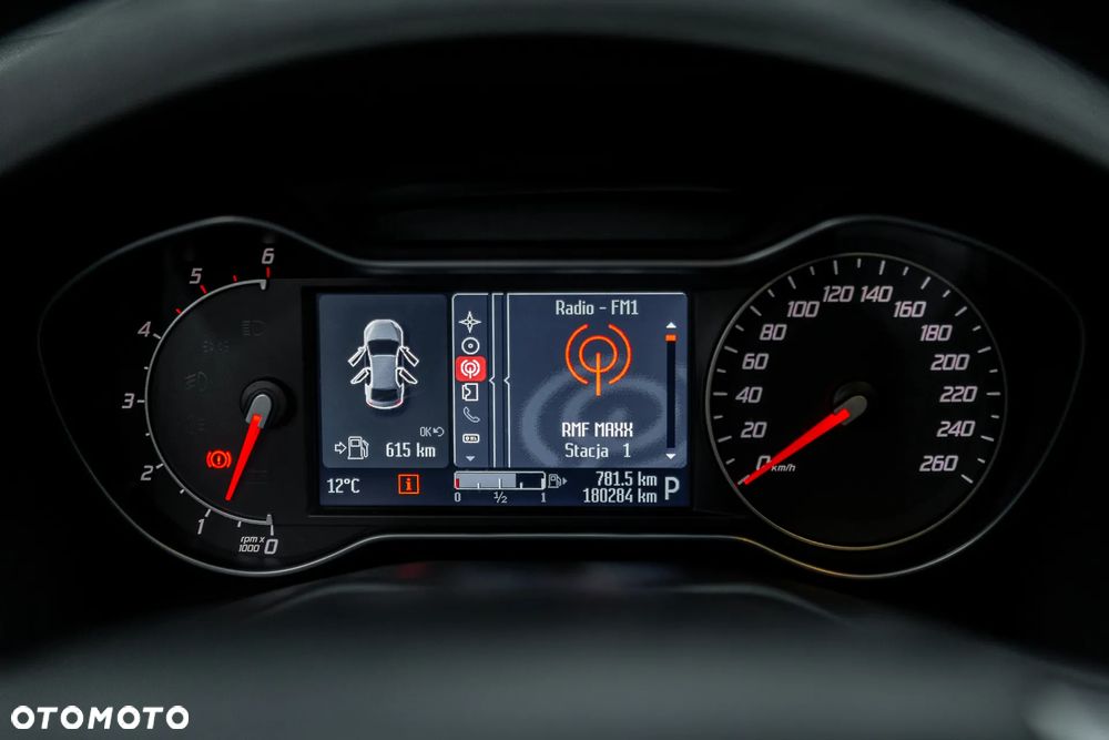 Ford Mondeo - 29