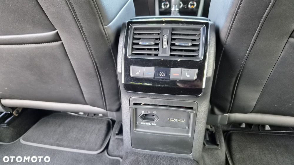 Skoda Superb 2.0 TSI 4x4 L&K DSG - 30
