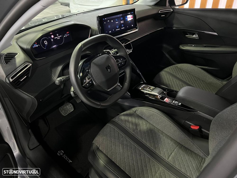 Peugeot 208 1.2 Hybrid Allure e-DCS6 - 19