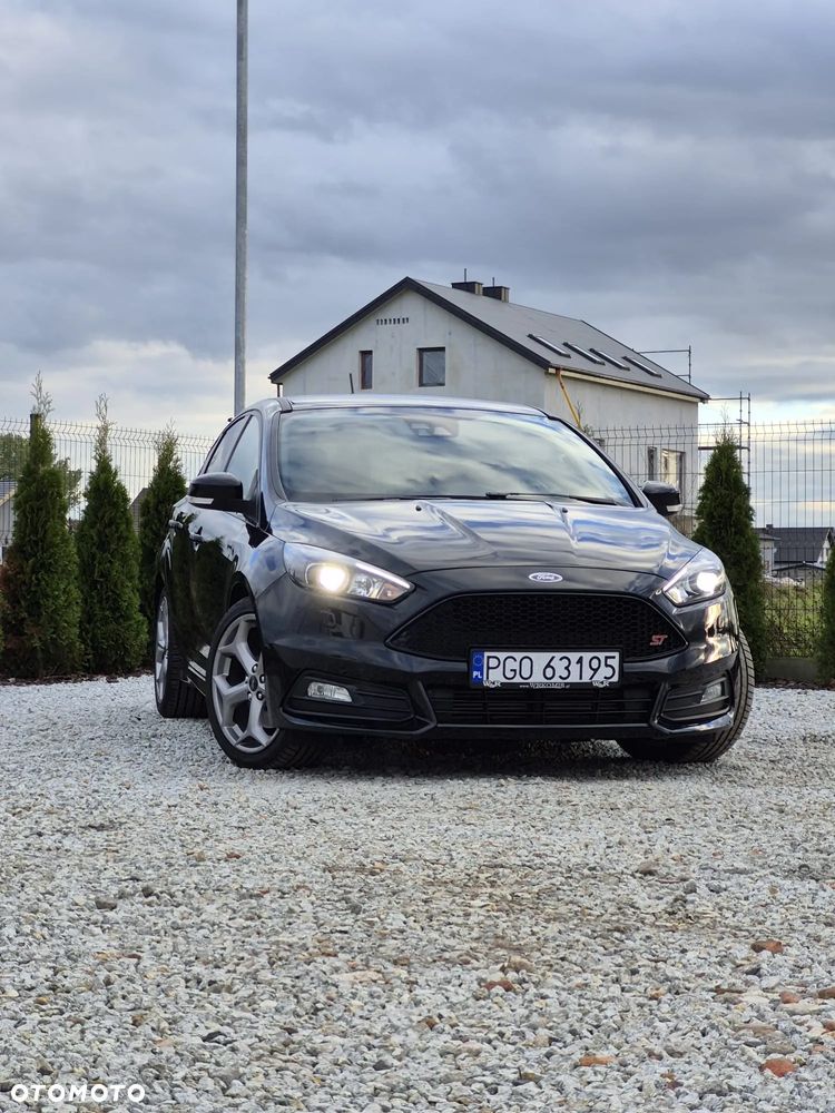 Ford Focus 2.0 EcoBoost ST - 9