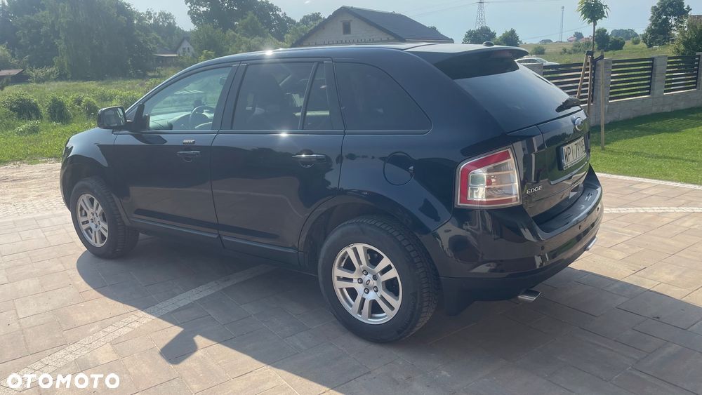 Ford Edge - 11