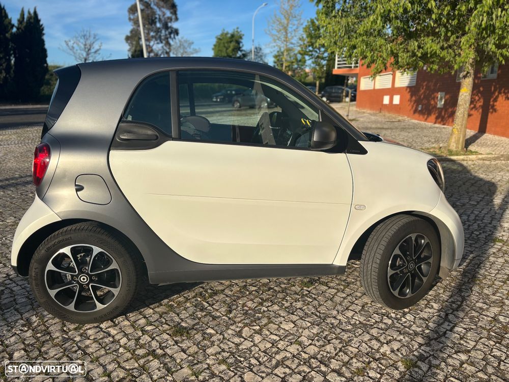 Smart ForTwo Coupé 1.0 mhd Passion 71 - 2