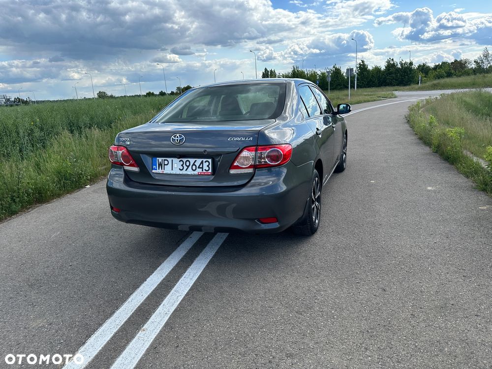 Toyota Corolla 1.4 D-4D Luna - 6