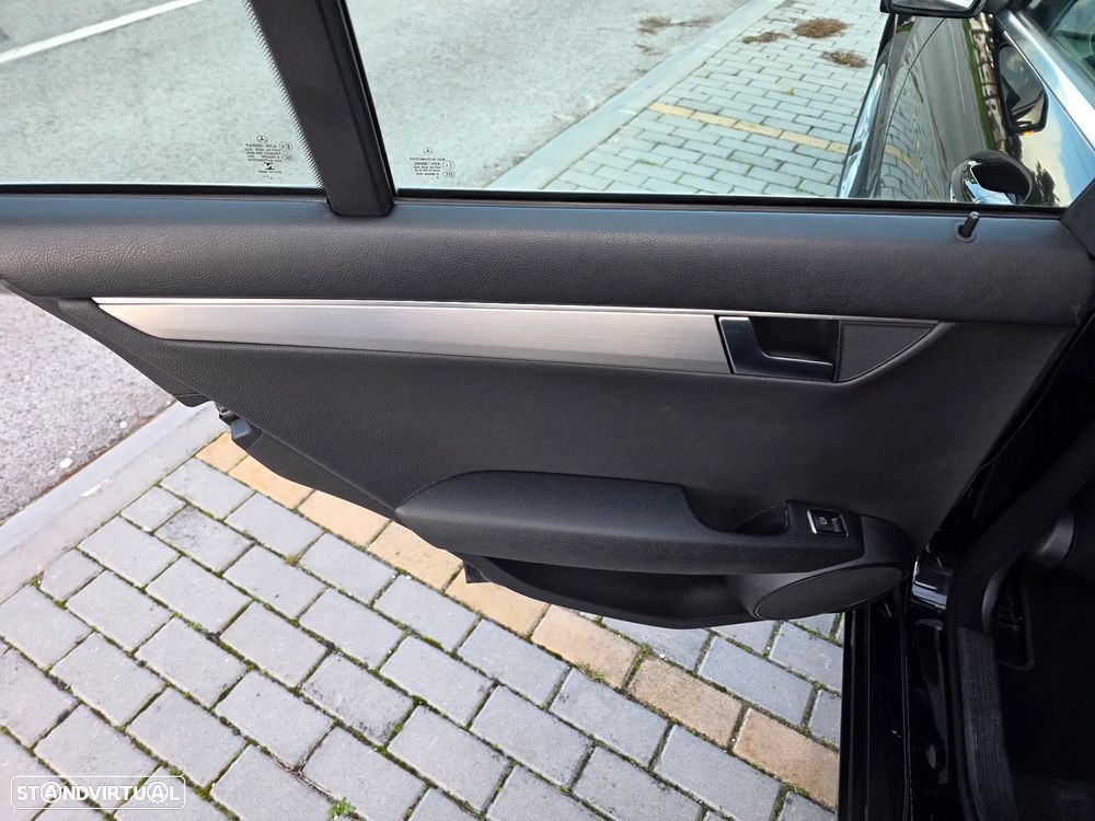 Mercedes-Benz C 180 CDi Avantgarde BE - 23