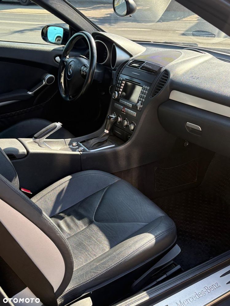 Mercedes-Benz SLK - 16