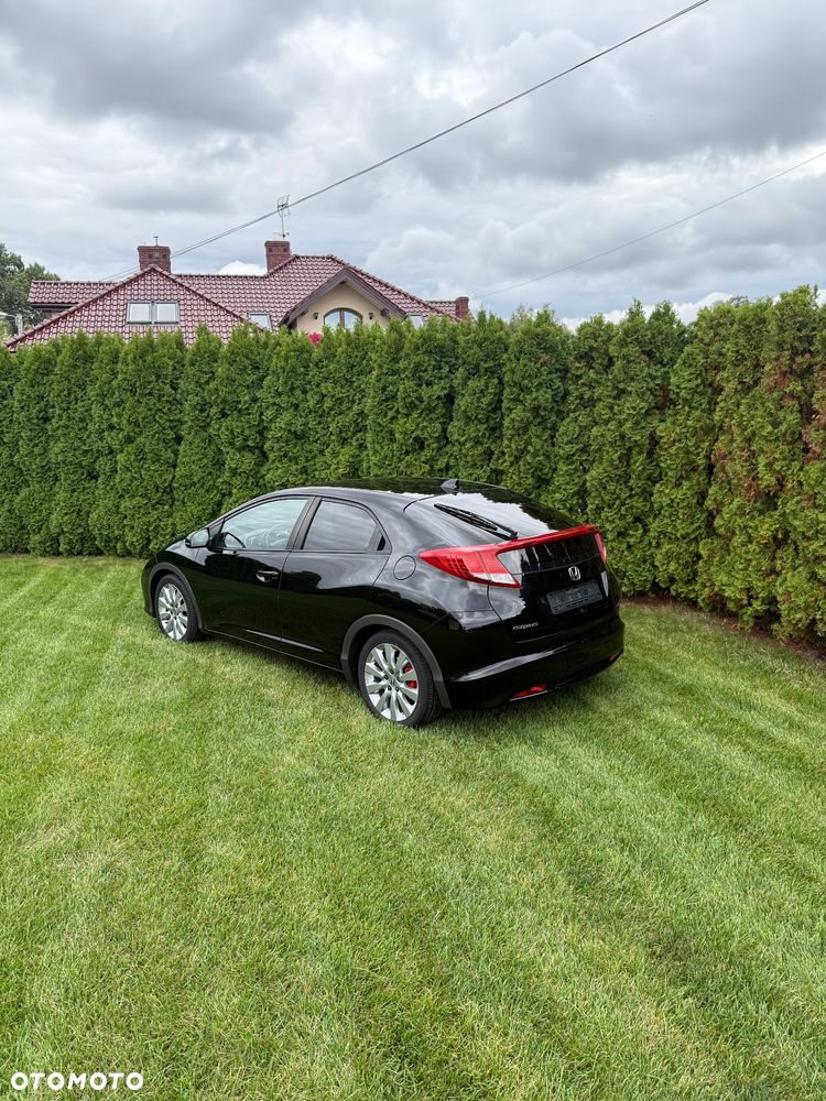 Honda Civic 1.8 i-VTEC Sport Black Edition - 5