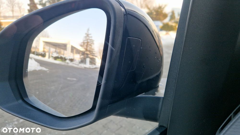 Volkswagen Multivan - 19