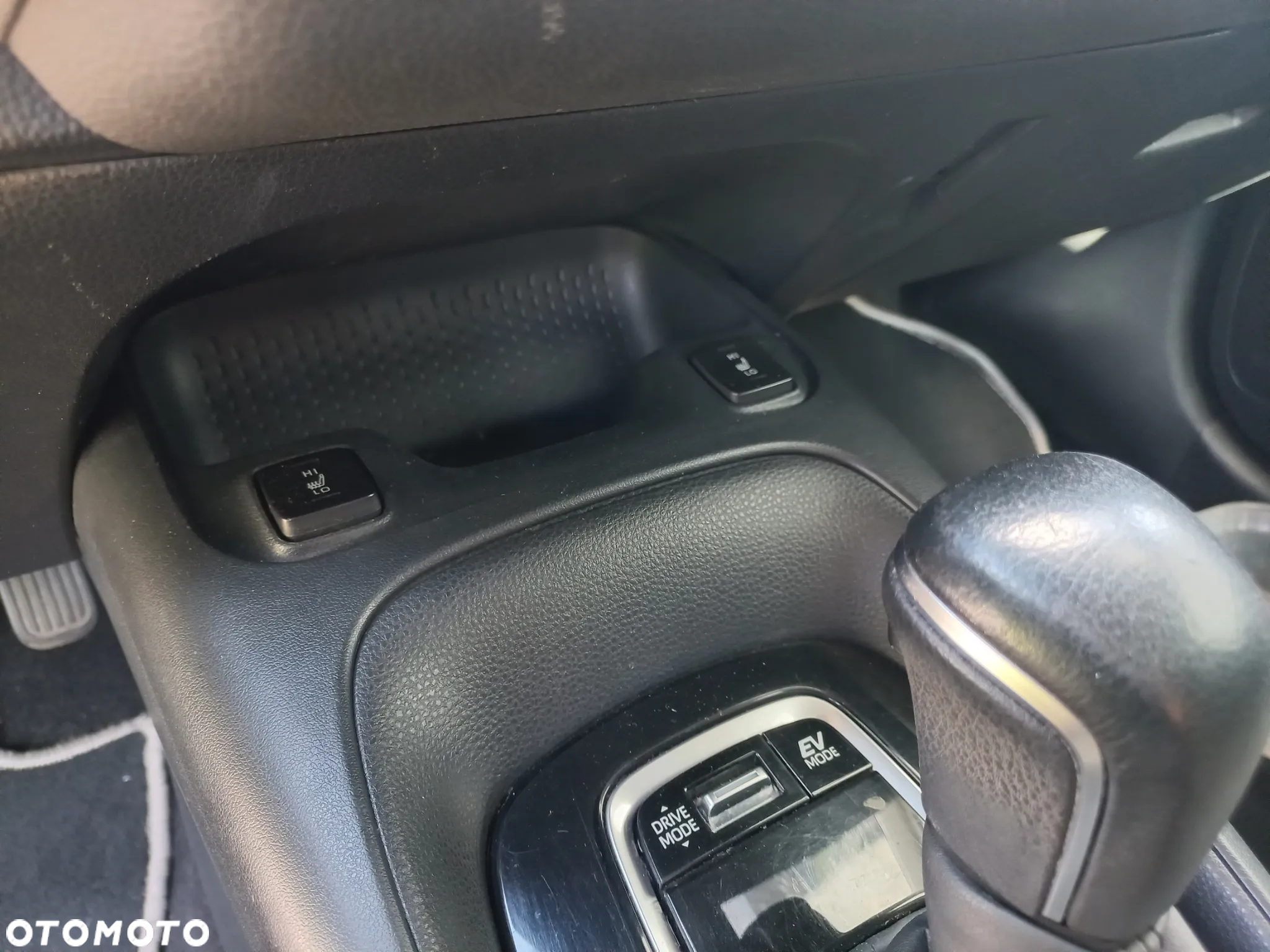 Toyota Corolla 1.8 Hybrid GPF Comfort - 12
