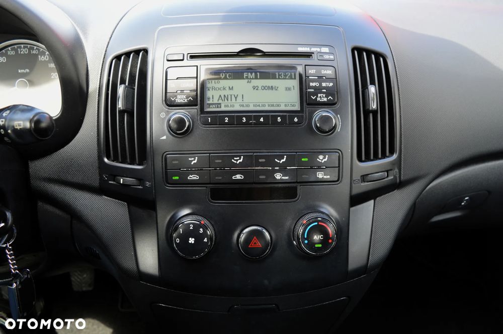 Hyundai i30 1.4 Classic + - 16