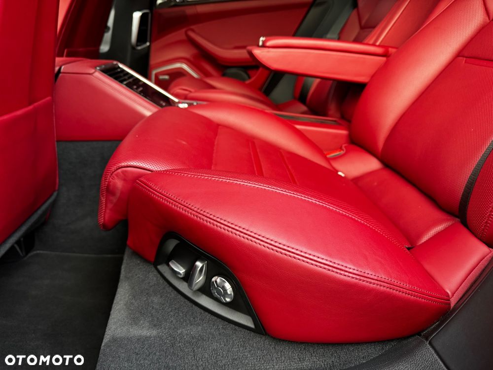 Porsche Panamera Turbo S E-Hybrid - 28