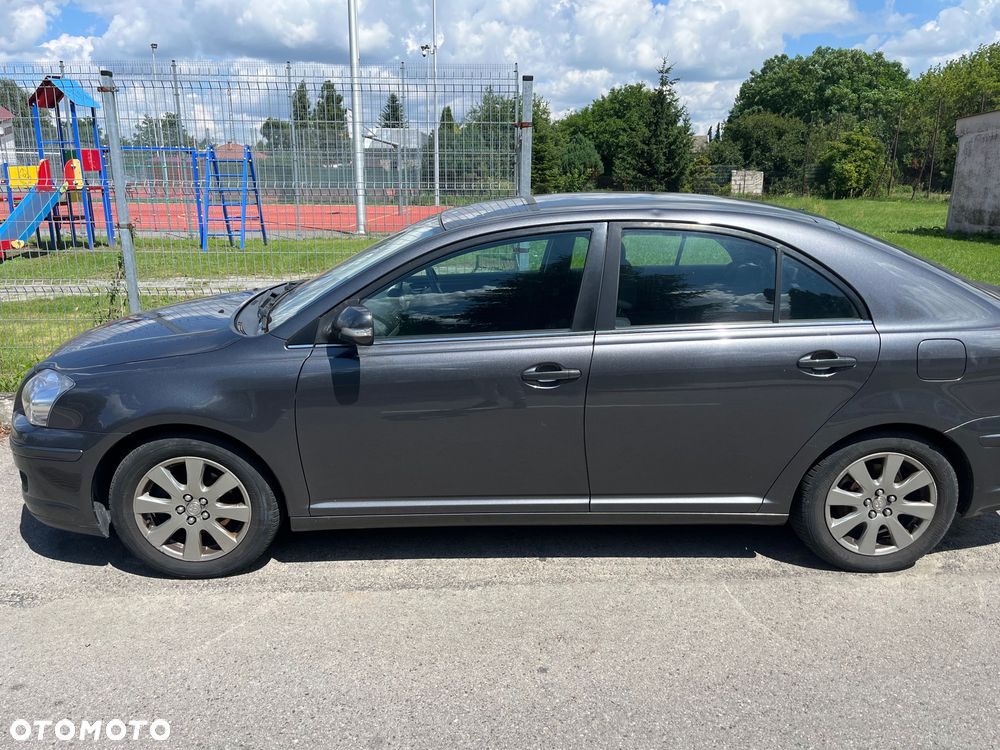Toyota Avensis - 3