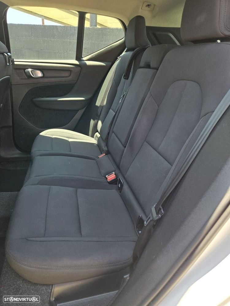 Volvo XC 40 1.5 T2 Momentum - 7