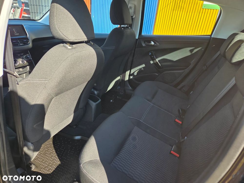 Peugeot 208 68 VTI Active - 16