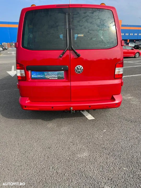 Volkswagen Caravelle - 8