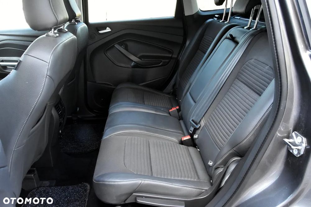 Ford Kuga 2.0 TDCi 4x4 Titanium - 22